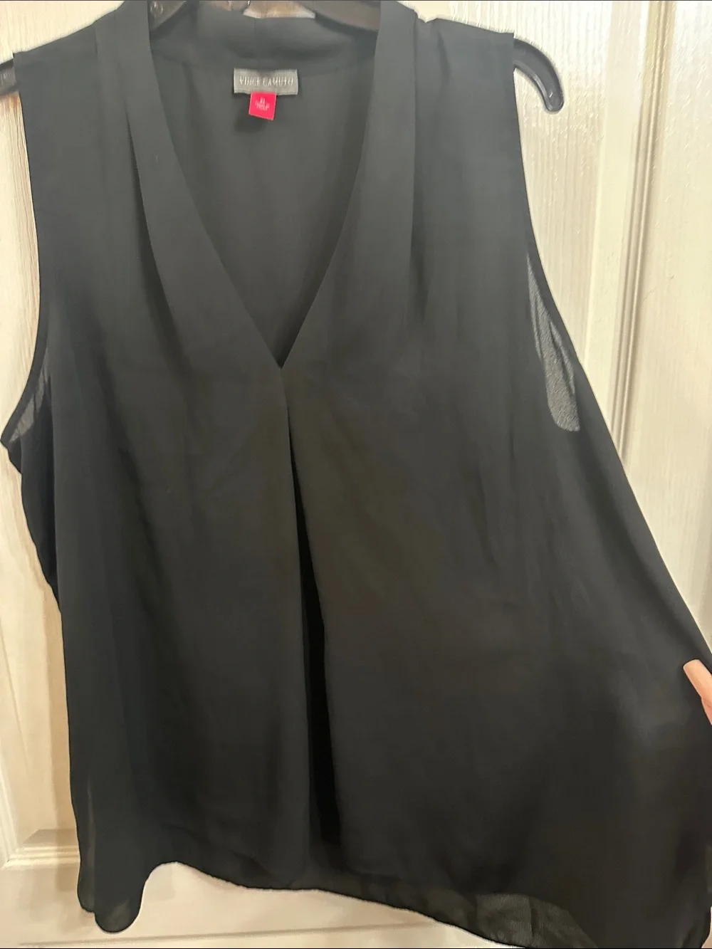 Vince Camuto Black Sleeveless V-Neck Blouse